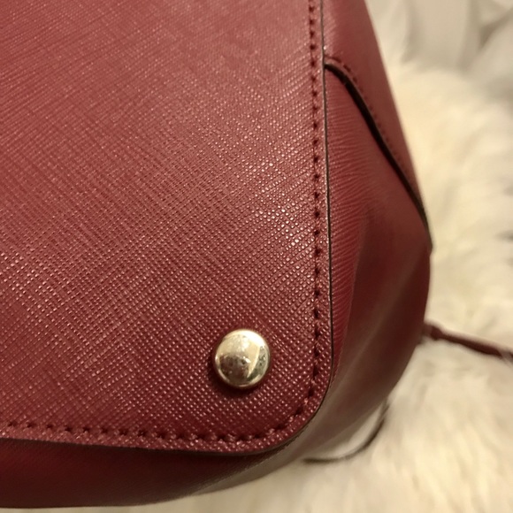 ♠️Kate Spade Laurel Way Ari Tote♠️ - Picture 4 of 5